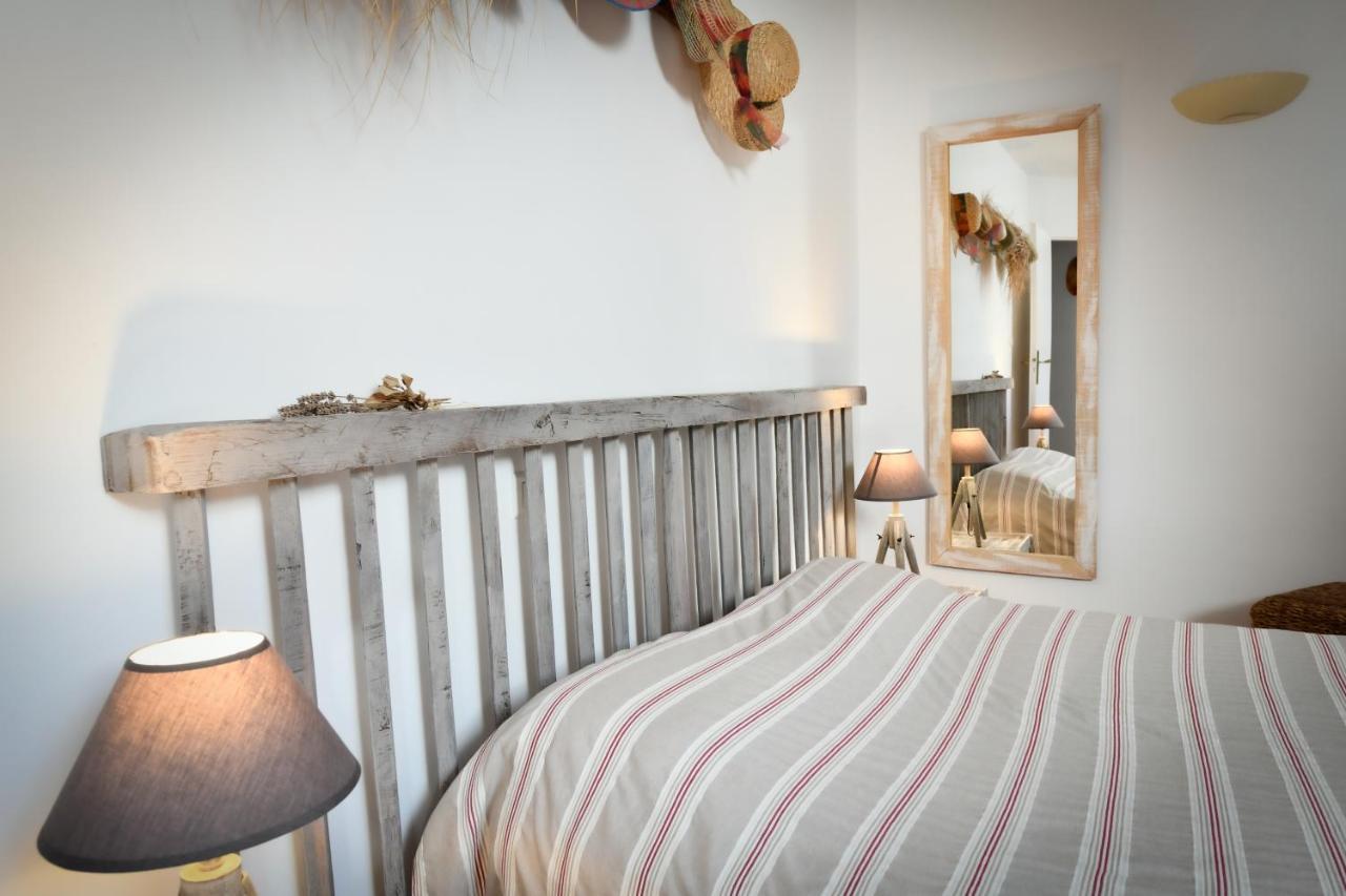 Bed and Breakfast La Ferme Dagué Lasseube Exterior foto